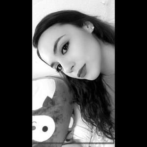 Meet your Posher, Mariel